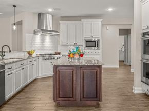 712  Freedom Lane , Little Elm Texas 76227