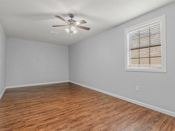 2409  Klondike Drive , Dallas Texas 75228