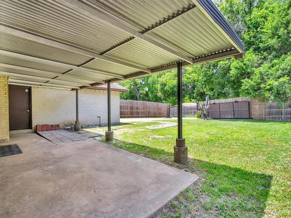 213  Colonel Drive , Garland Texas 75043