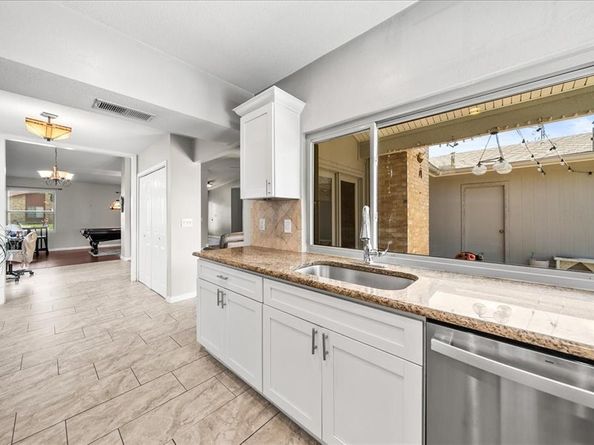 1341  Forestglen Drive , Lewisville Texas 75067