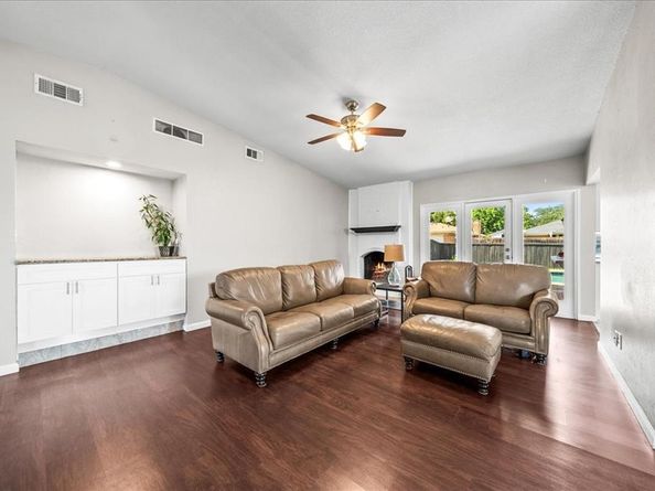 1341  Forestglen Drive , Lewisville Texas 75067
