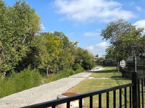 17490  Meandering Way  1711, Dallas Texas 75252