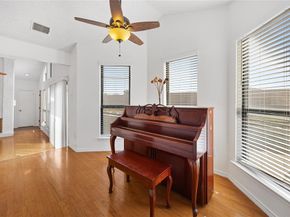 17490  Meandering Way  1711, Dallas Texas 75252