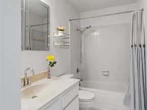 17490  Meandering Way  1711, Dallas Texas 75252