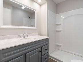437  Hawthorne Lane , Grand Prairie Texas 75052