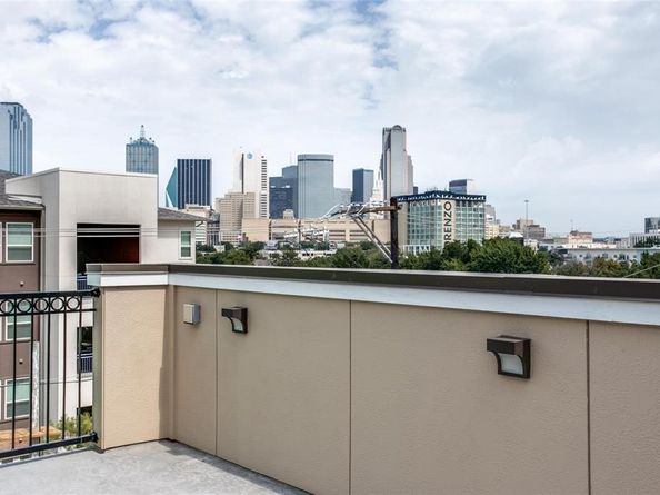 1323  Arch Place , Dallas Texas 75215