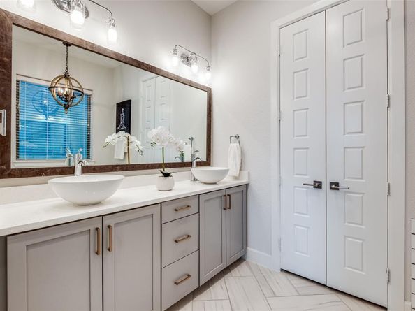 1323  Arch Place , Dallas Texas 75215