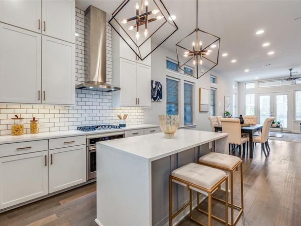 1323  Arch Place , Dallas Texas 75215