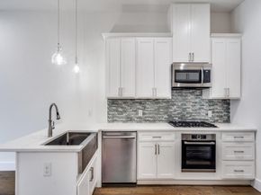 2450 N Garrett Avenue  4, Dallas Texas 75206