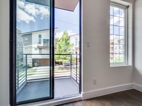 2450 N Garrett Avenue  4, Dallas Texas 75206