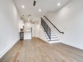 2450 N Garrett Avenue  4, Dallas Texas 75206