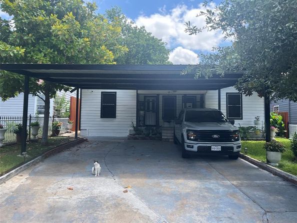 1318 S Ewing Avenue , Dallas Texas 75216