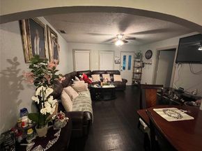 1318 S Ewing Avenue , Dallas Texas 75216