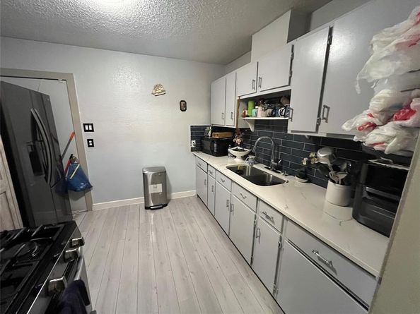 1318 S Ewing Avenue , Dallas Texas 75216