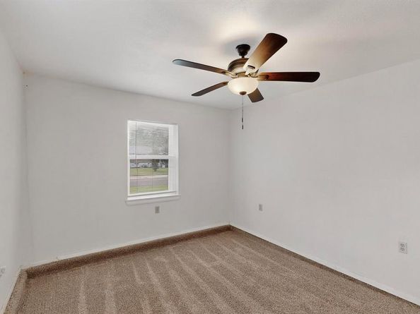 823  Collin Drive , Euless Texas 76039