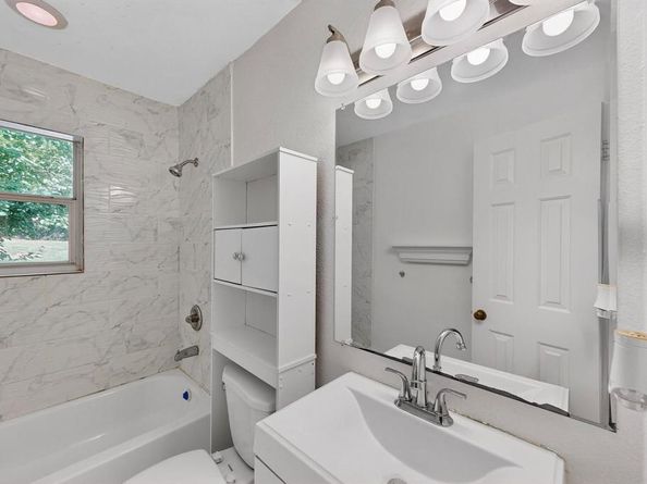 823  Collin Drive , Euless Texas 76039