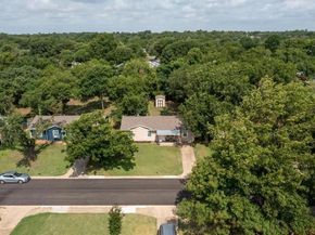 823  Collin Drive , Euless Texas 76039