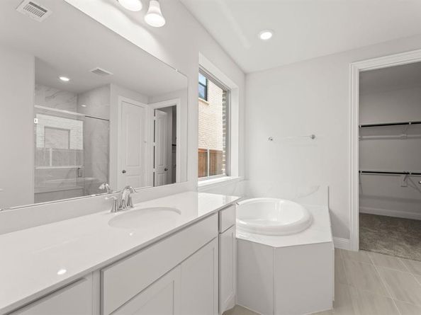 2816  Chester Drive , Celina Texas 75009