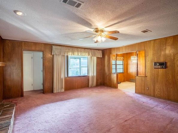1905  Cimarron Trail , Hurst Texas 76054