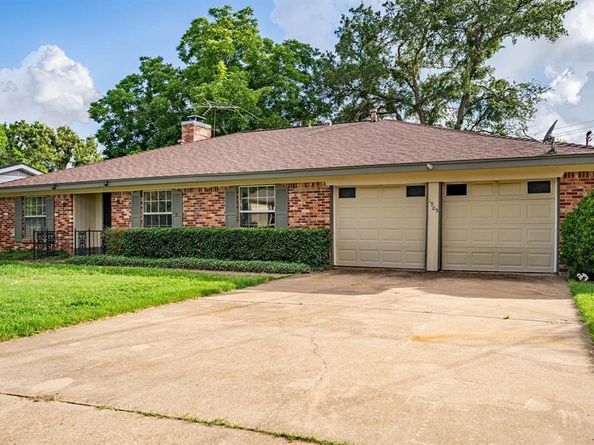 1905  Cimarron Trail , Hurst Texas 76054