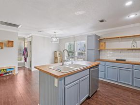 311  Guthrie Street , Dallas Texas 75224