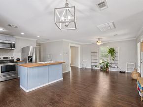 311  Guthrie Street , Dallas Texas 75224