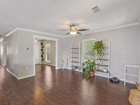 311  Guthrie Street , Dallas Texas 75224