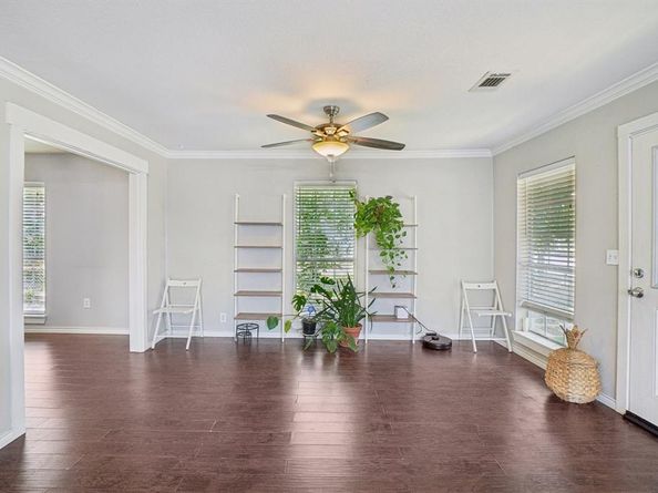 311  Guthrie Street , Dallas Texas 75224