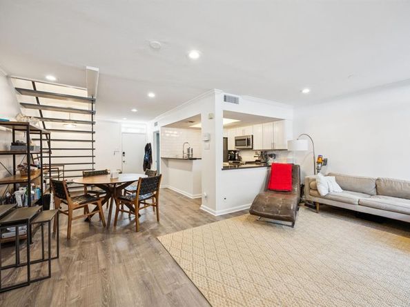 3321  Cole Avenue  116, Dallas Texas 75204