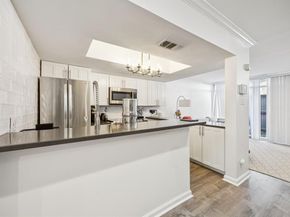 3321  Cole Avenue  116, Dallas Texas 75204