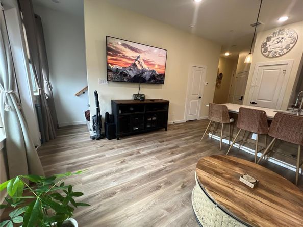 1000  17th Street , Plano Texas 75074