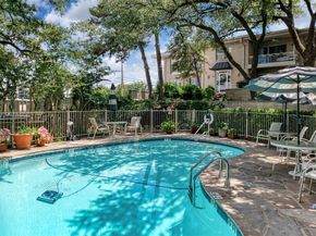 2301  Ridgmar Plaza  8, Fort Worth Texas 76116