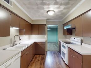 2301  Ridgmar Plaza  8, Fort Worth Texas 76116