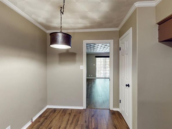 2301  Ridgmar Plaza  8, Fort Worth Texas 76116