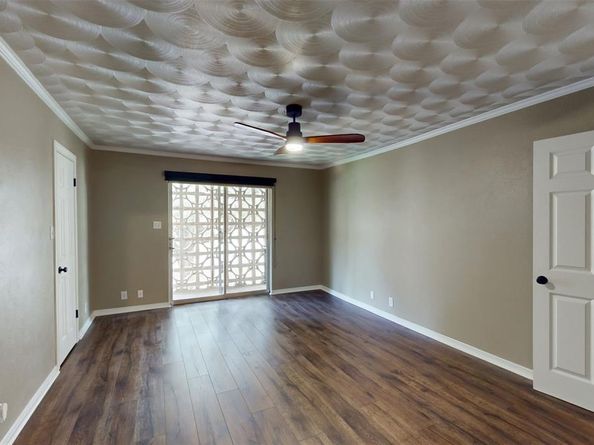 2301  Ridgmar Plaza  8, Fort Worth Texas 76116
