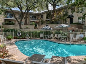 2301  Ridgmar Plaza  8, Fort Worth Texas 76116