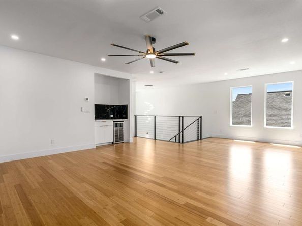 2015  Angelina Drive , Dallas Texas 75212
