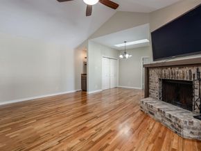 5200  Martel Avenue  37C, Dallas Texas 75206