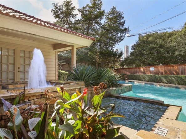 5200  Martel Avenue  37C, Dallas Texas 75206