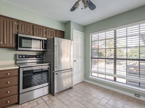 5200  Martel Avenue  37C, Dallas Texas 75206