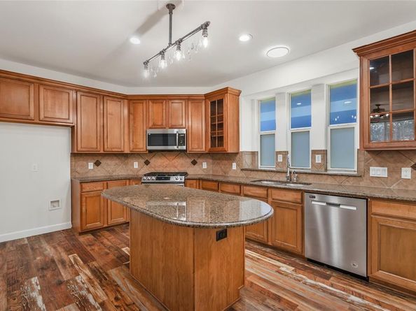 1020  Stolte Court , Savannah Texas 76227