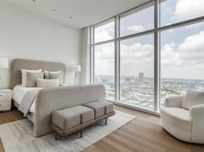 1918  Olive Street  3402, Dallas Texas 75201