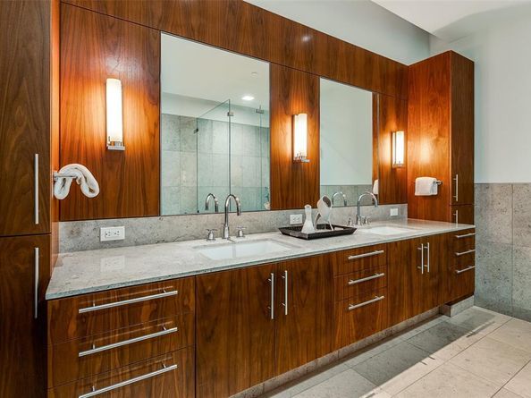1918  Olive Street  3402, Dallas Texas 75201