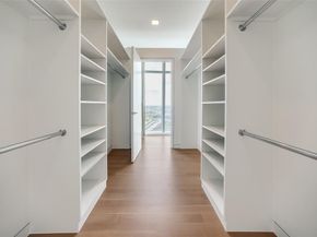 1918  Olive Street  3402, Dallas Texas 75201