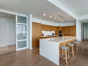 1918  Olive Street  3402, Dallas Texas 75201