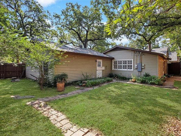 2233  Goldenrod Avenue , Fort Worth Texas 76111