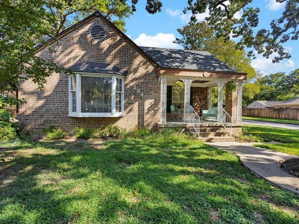 2233  Goldenrod Avenue , Fort Worth Texas 76111