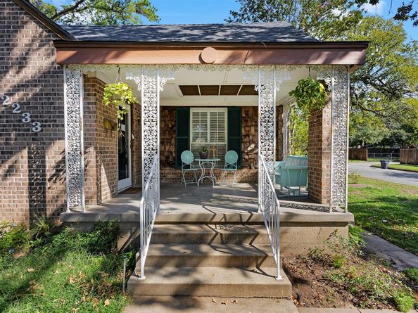 2233  Goldenrod Avenue , Fort Worth Texas 76111