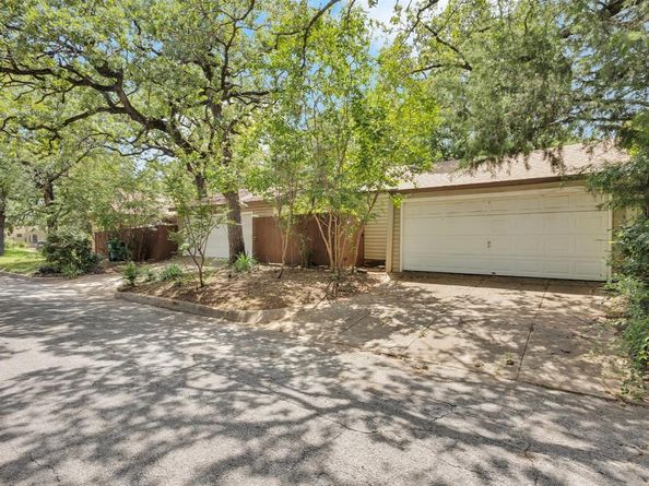 2233  Goldenrod Avenue , Fort Worth Texas 76111