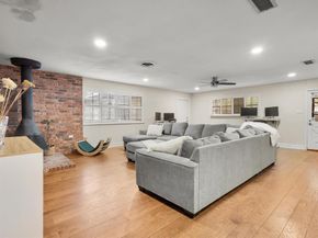 2233  Goldenrod Avenue , Fort Worth Texas 76111